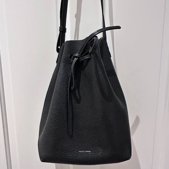 Mansur Gavriel Black Bucket Bag in Pebble Leather - Picture 1 of 13